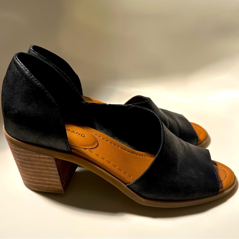 Lucky Brand Raheem Heels in excellent used condition